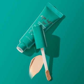 Gallery Image  | Eye Lift 360 Waterproof Eyeshadow Primer Style Image