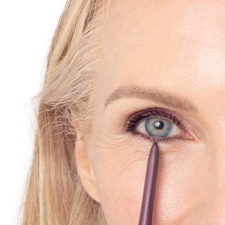  Image: Eyeliner - Alondra Editorial 1