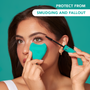 Model App with Mascara | Set + Blur Powder Puff