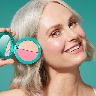 Model Image 1 | Blush + Highlighter Duo (Pink + Rose Gold)